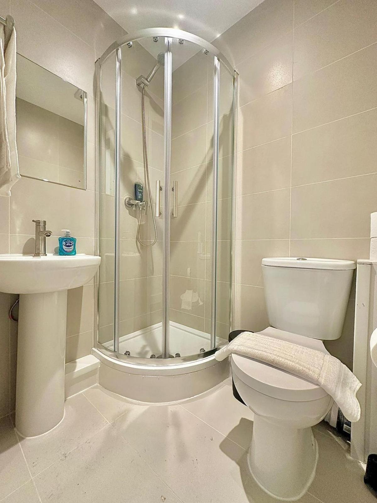 264 Rooms Londra Esterno foto